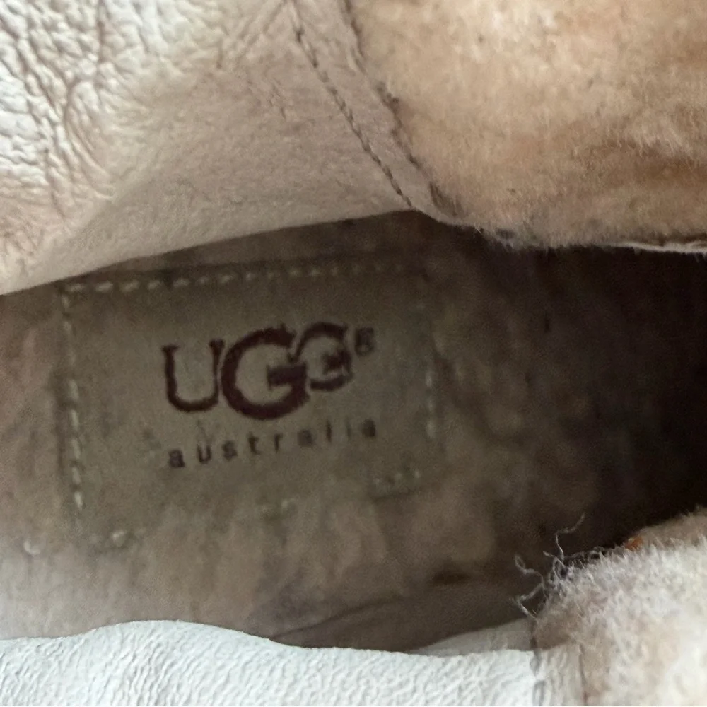 UGG Gisella Brown Suede Buckle Wedge Shearling Mid Calf Back Zip Boots Size 7